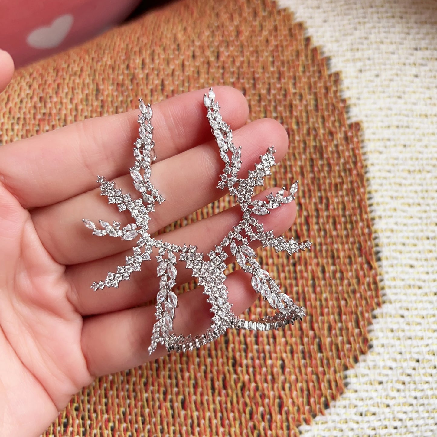 sparkling zircon long snowflakes ear bone clips women romance purity wedding Irregular exaggeration ear jewelry